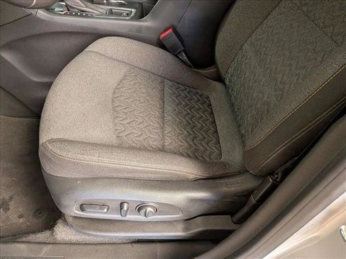 Used 2022 Chevrolet Equinox LT FWD image 14