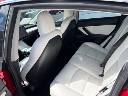 Used 2020 Tesla Model 3 Standard Range Plus RWD image 29