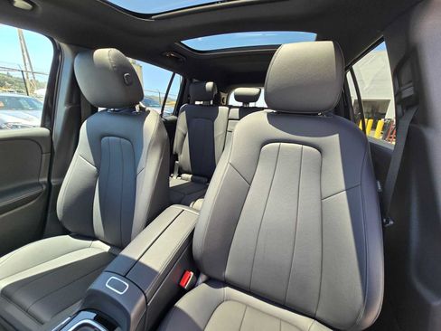 Used 2026 Mercedes-Benz GLB 250 4MATIC image 21