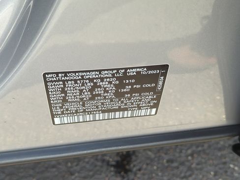 Certified 2024 Volkswagen Atlas Cross Sport SE image 24