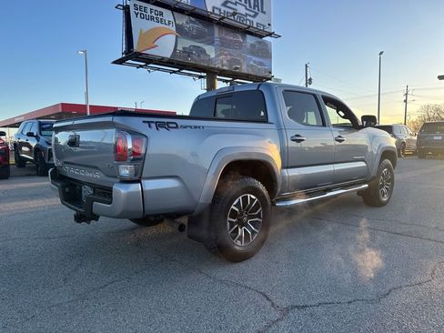 Used 2020 Toyota Tacoma TRD Sport image 6