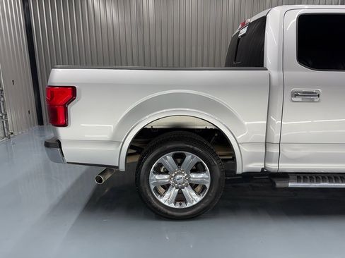 Used 2018 Ford F150 Lariat image 14