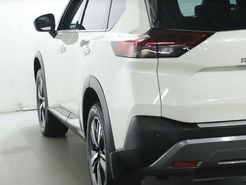 Certified 2023 Nissan Rogue SL AWD/4WD image 43