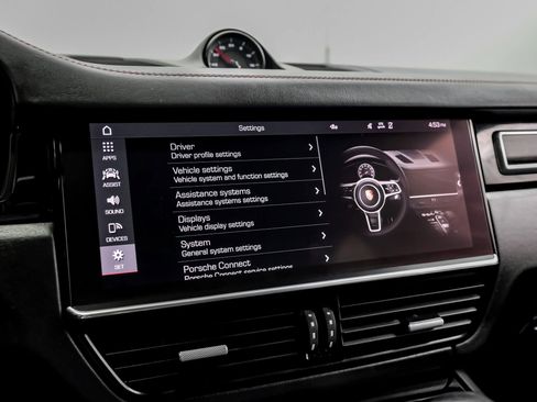 Used 2021 Porsche Cayenne GTS w/ Premium Package AWD/4WD image 41