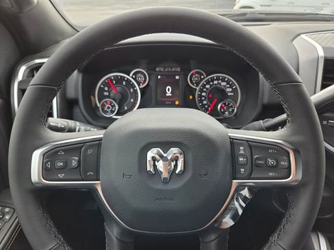 New 2026 RAM 2500 Big Horn AWD/4WD image 28