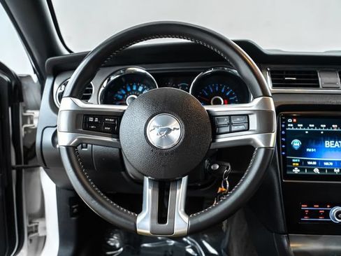 Used 2014 Ford Mustang GT RWD image 23