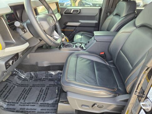 Used 2023 Ford Bronco Badlands AWD/4WD image 17