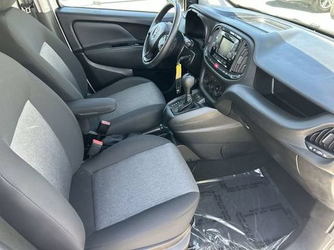 Used 2022 RAM ProMaster City Tradesman FWD image 12