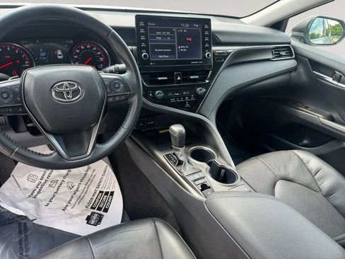Used 2024 Toyota Camry XSE FWD image 10