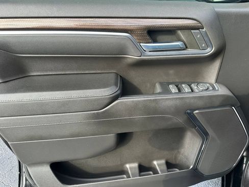 Used 2023 Chevrolet Silverado 1500 LT AWD/4WD image 13