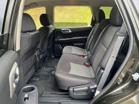 Used 2017 Nissan Pathfinder S AWD/4WD image 42