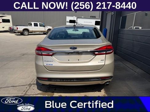 Used 2018 Ford Fusion SE w/ Fusion SE Technology Package image 5