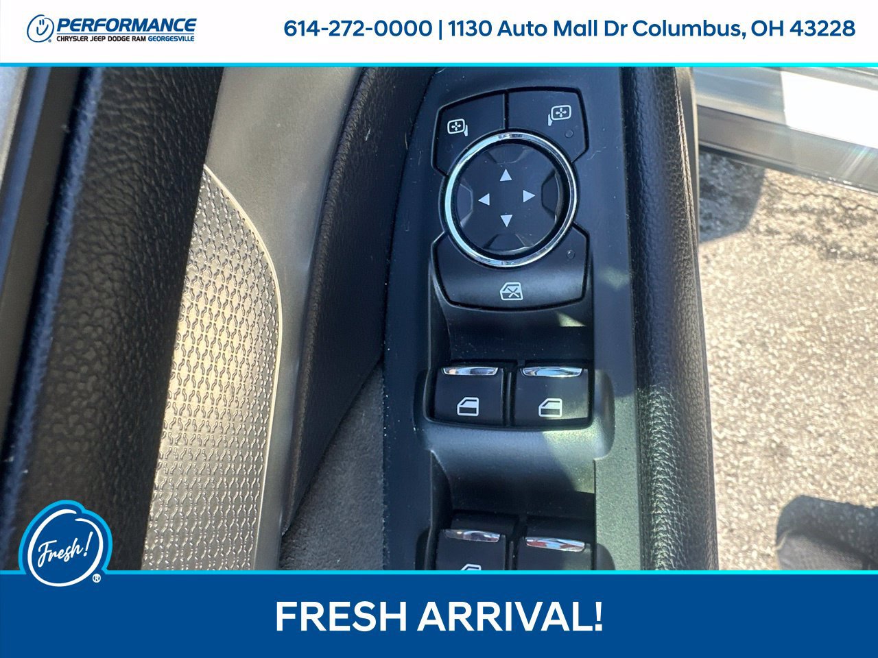 Used 2018 Ford Explorer XLT w/ Equipment Group 202A FWD image 14