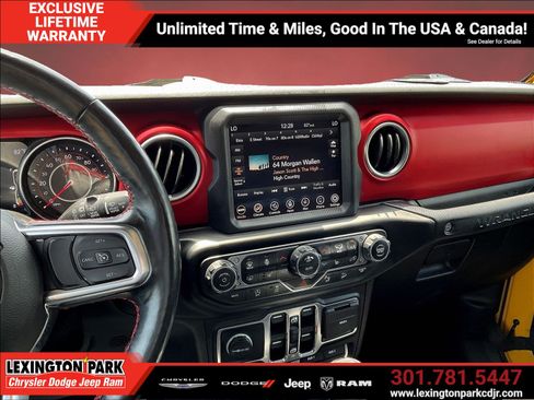 Used 2021 Jeep Wrangler Unlimited Rubicon AWD/4WD image 8