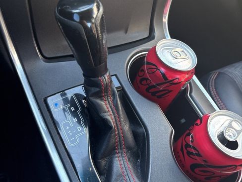 Used 2017 Toyota Camry SE image 12