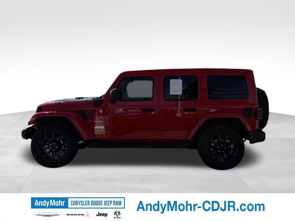 Used 2021 Jeep Wrangler Unlimited Sahara w/ Cold Weather Group AWD/4WD image 5