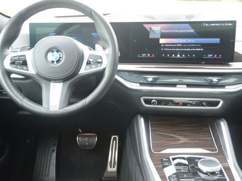 Used 2025 BMW X6 xDrive40i image 18
