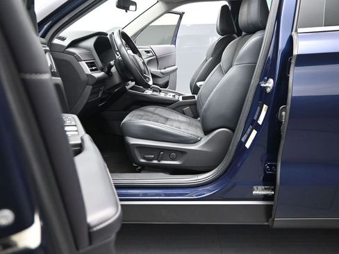 Used 2022 Mitsubishi Outlander SE AWD/4WD image 13