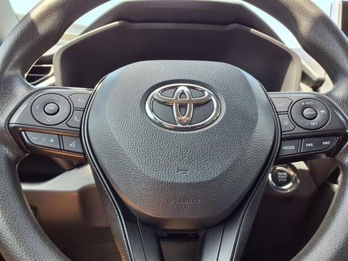 Used 2024 Toyota RAV4 XLE FWD image 14