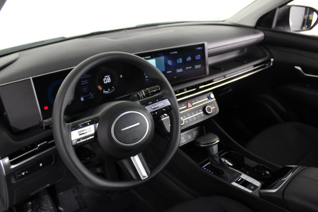 Used 2026 Hyundai Tucson SE FWD image 18