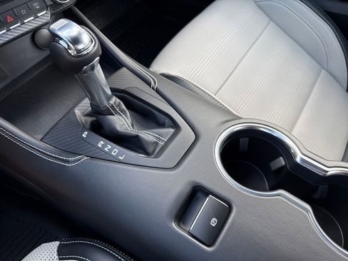 Used 2025 Ford Mustang Premium image 23