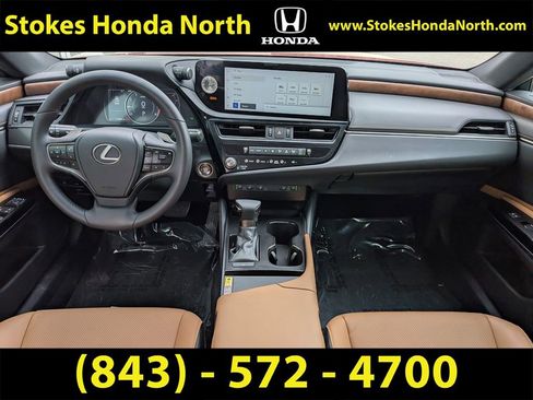 Used 2023 Lexus ES 350 w/ Premium Package FWD image 17