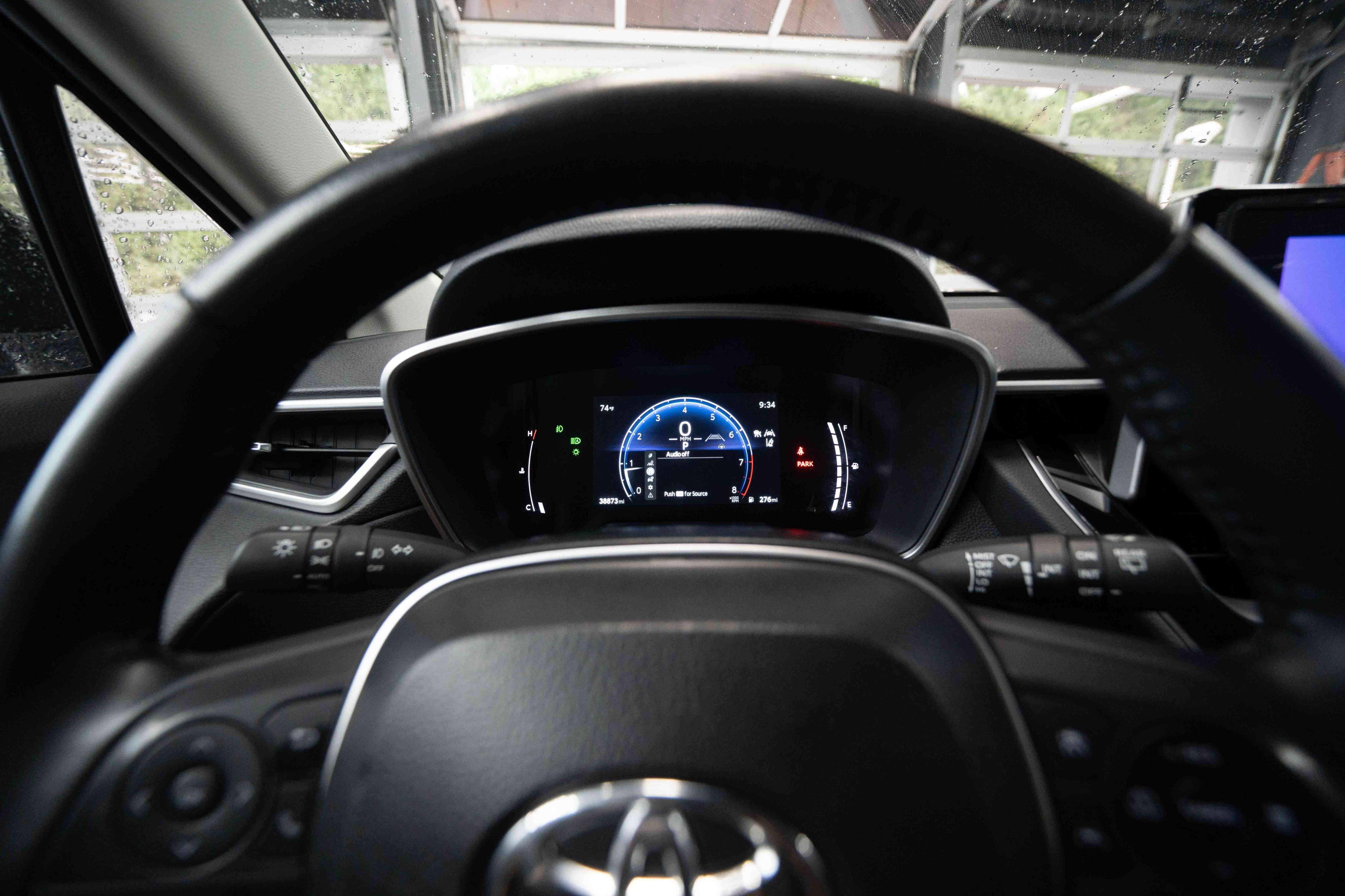 Used 2025 Toyota Corolla Cross XLE AWD/4WD image 15