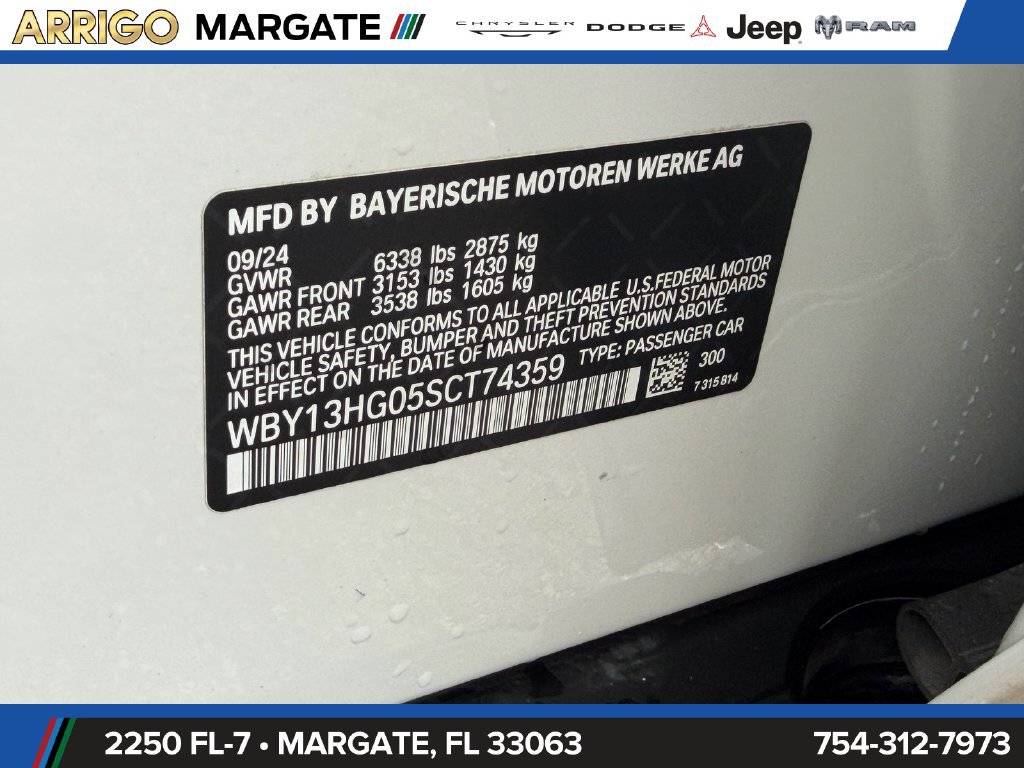 Used 2025 BMW i5 xDrive40 w/ M Sport Package AWD/4WD image 22