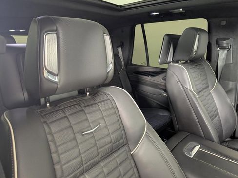 Used 2023 Cadillac Escalade V image 28