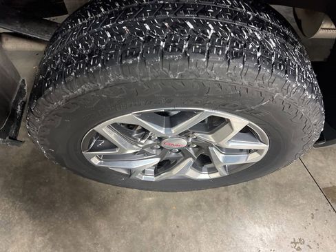 Certified 2023 GMC Sierra 1500 SLT w/ SLT Premium Package image 21