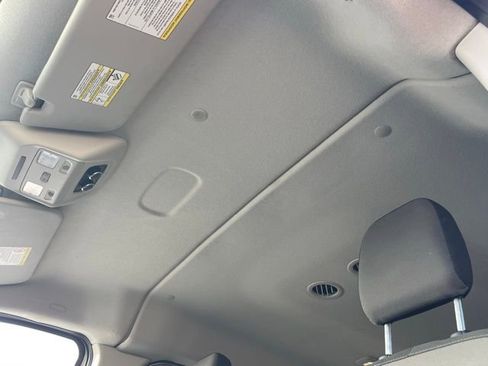 Used 2023 Ford Transit 350 XLT image 14