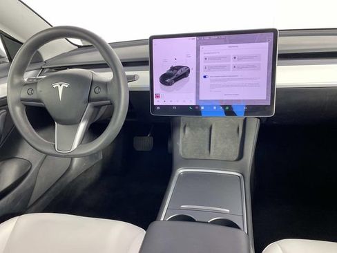 Used 2023 Tesla Model 3 Standard Range RWD image 14