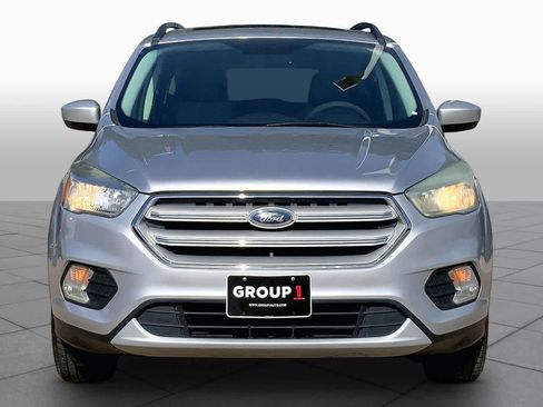 Used 2018 Ford Escape SE FWD image 4
