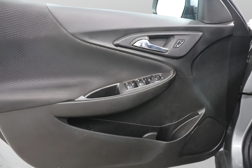 Used 2023 Chevrolet Malibu LT FWD image 21