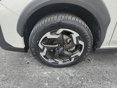 Used 2023 Subaru Crosstrek 2.5i Limited w/ Moonroof Package image 12