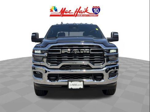 Used 2025 RAM 2500 Tradesman AWD/4WD image 2