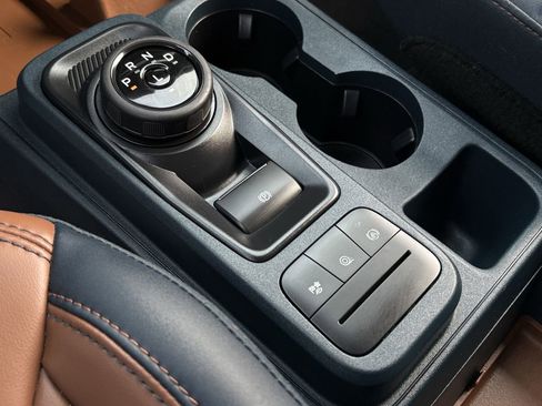 Certified 2024 Ford Maverick Lariat image 21