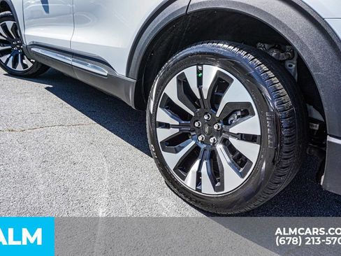 Used 2025 Ford Explorer Platinum w/ LUX Leather Package AWD/4WD image 15