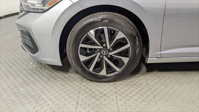 Used 2024 Volkswagen Jetta S FWD image 36