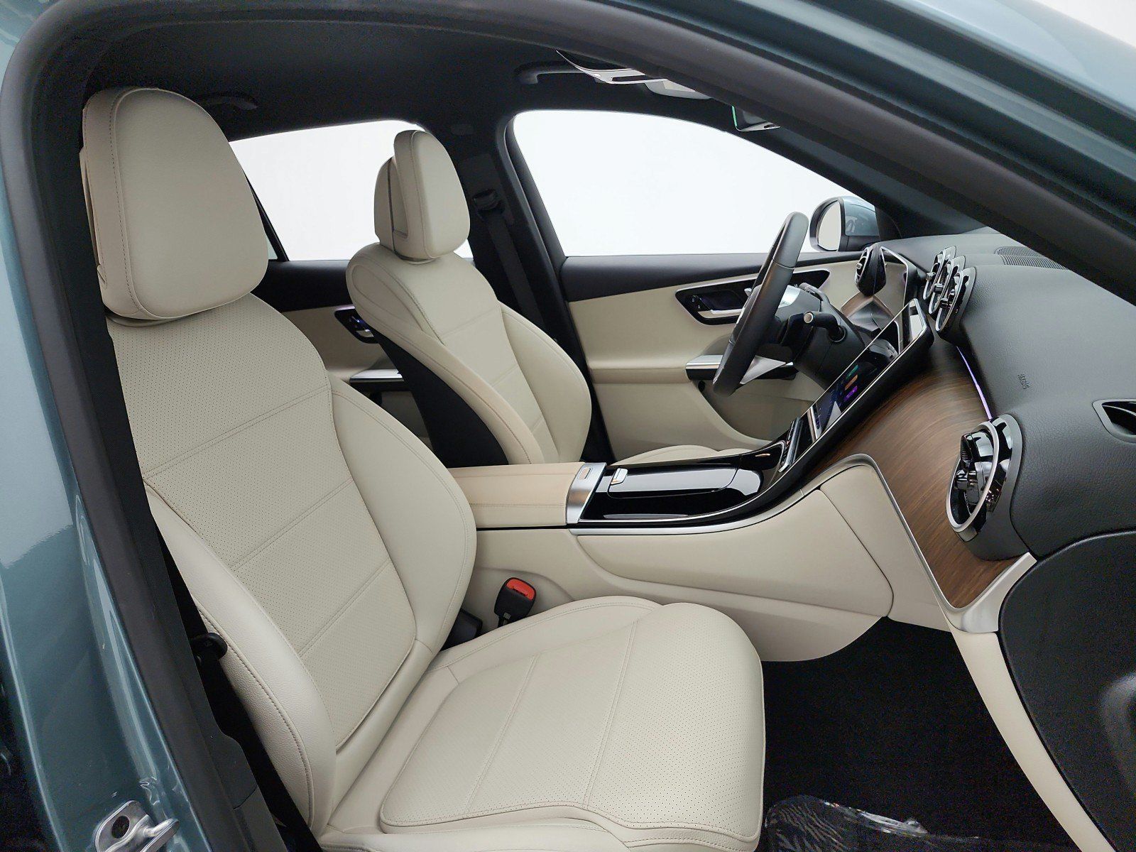 Used 2026 Mercedes-Benz GLC 300 image 18