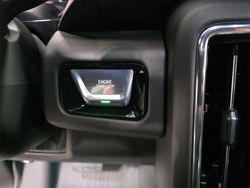 New 2026 GMC Yukon XL Denali w/ LPO, Floor Liner Package image 23