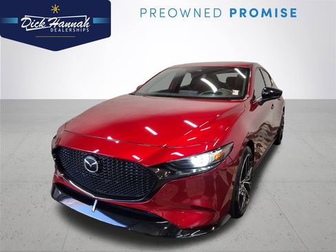 Used 2021 MAZDA MAZDA3 Hatchback w/Premium Plus Pkg image 1