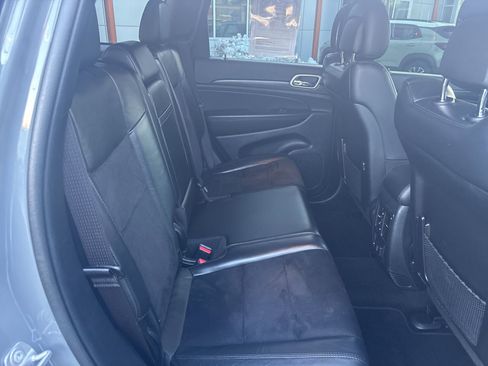 Used 2022 Jeep Grand Cherokee Laredo X image 23