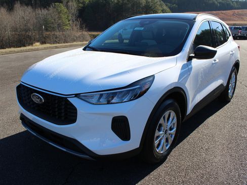 New 2026 Ford Escape Active image 7