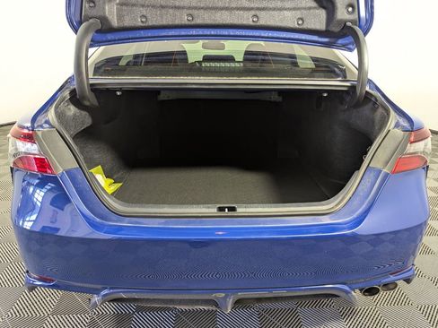 Used 2023 Toyota Camry SE w/ Cold Weather Package image 21