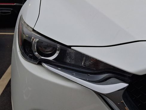 Used 2017 MAZDA CX-5 Touring w/ Preferred Equipment Package image 9