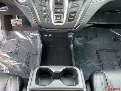 Used 2025 Honda Odyssey EX-L image 30