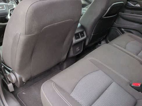 Used 2024 GMC Terrain SLE AWD/4WD image 18
