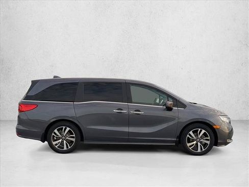 Used 2024 Honda Odyssey Touring image 4