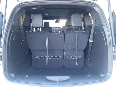 New 2026 Chrysler Pacifica Select image 28